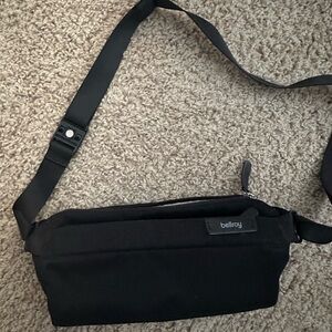 BELLROY SLING MINI - MELBOURNE BLACK